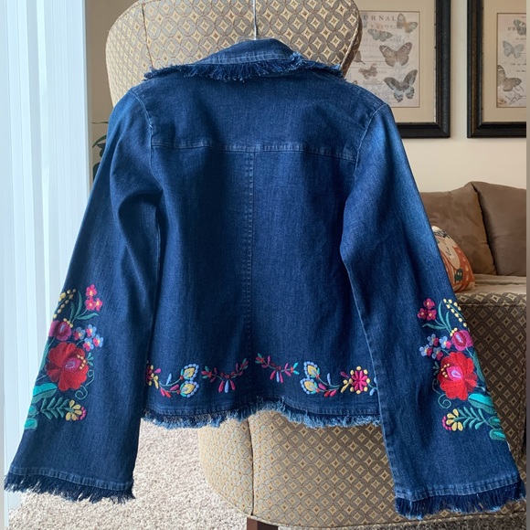 AVANI DEL AMOUR EMBROIDERED JEAN JACKET NWT Flowers Fringed Flared Sleeves SZ S - Picture 5 of 12